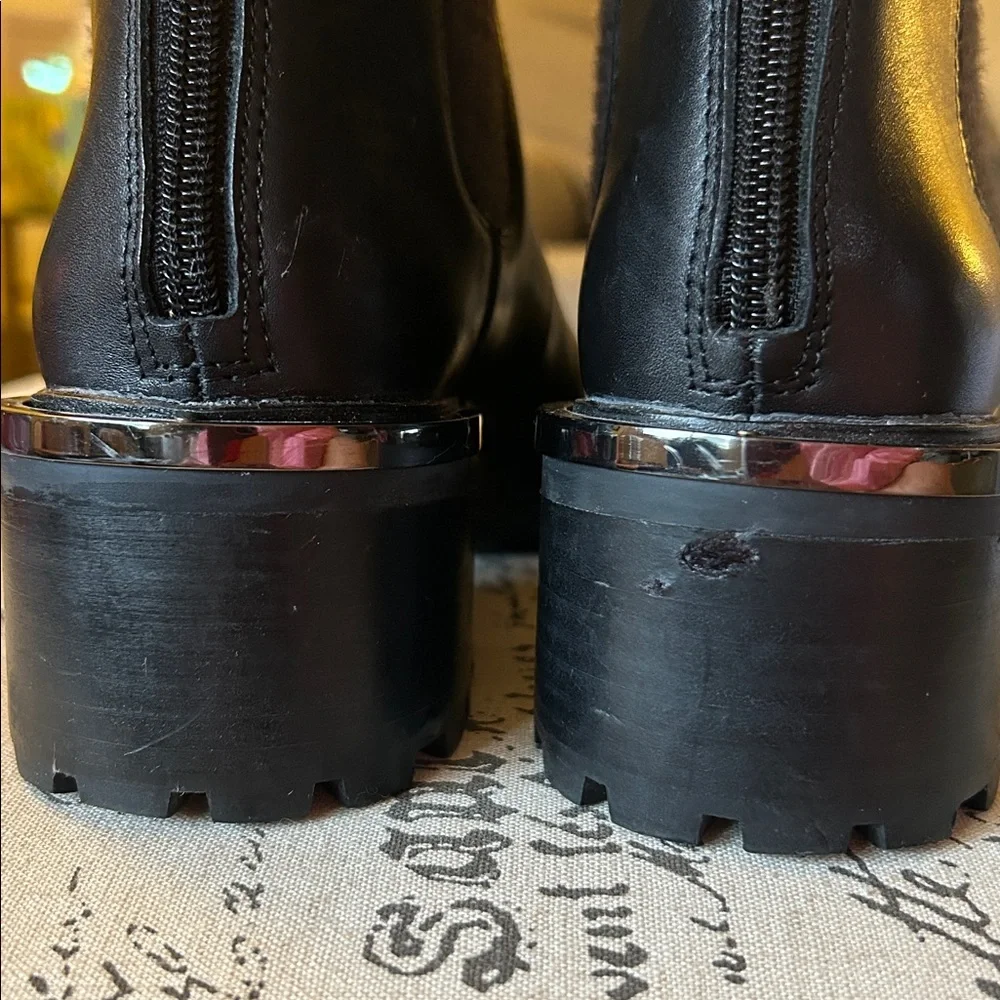 Vince Camuto Kelivena Black Leather Chelsea Bootie Size 7.5 Classic Chic - Picture 7 of 13